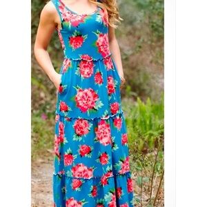 Matilda Jane Women’s Medium M Floral Blue and Pink Maxi Dress Camp MJC No End